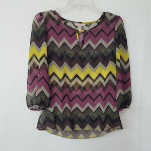 Banana Republic Blouse Women XS Multi-Color Chevron Keyhole 3/4 Sleeve Sheer Top